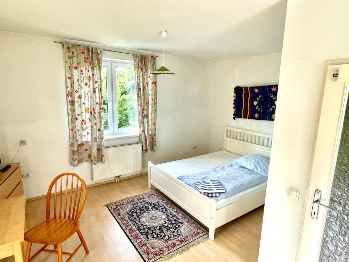 Hostel Gaestezimmer Rothneusiedl Wien